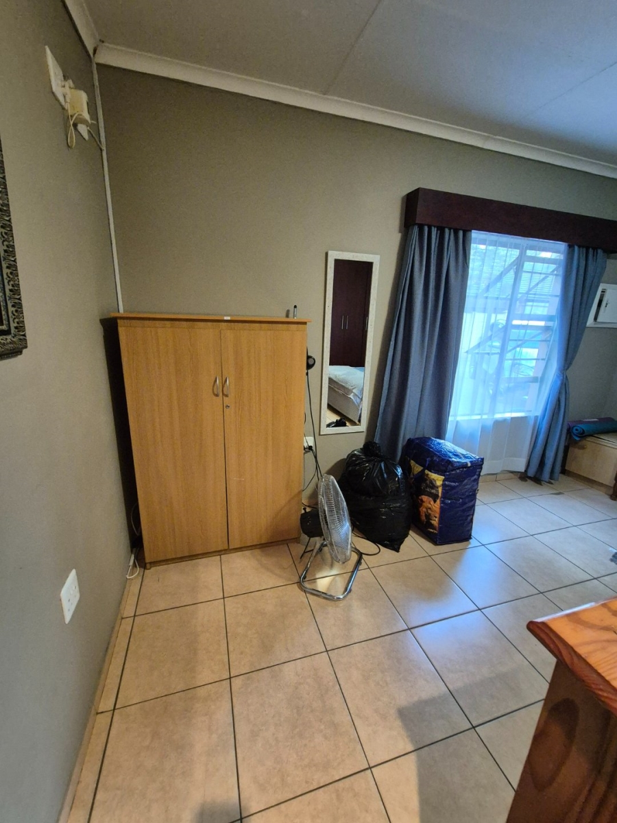 To Let 3 Bedroom Property for Rent in Universitas Ridge Free State